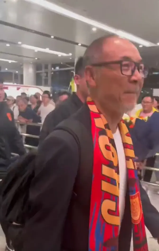 轮比赛对他, alt, 迅速开展工